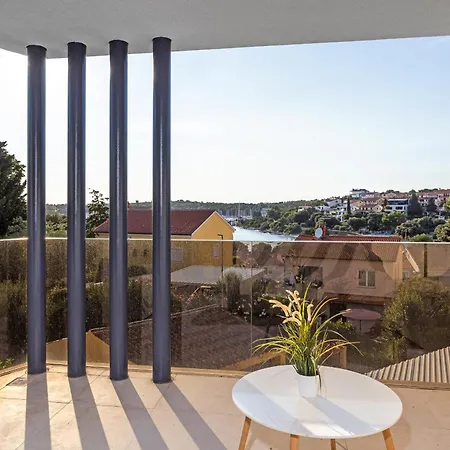 Golfista In Pula For 10 Persons With Whirlpool, Mini Golf, Sea View & Only 200 M From Βίλα Pjescana Uvala