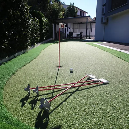 Golfista In Pula For 10 Persons With Whirlpool, Mini Golf, Sea View & Only 200 M From