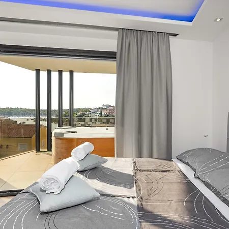 Golfista In Pula For 10 Persons With Whirlpool, Mini Golf, Sea View & Only 200 M From Βίλα *