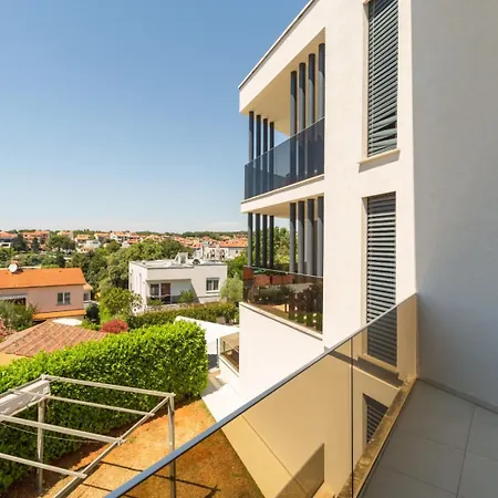 Golfista In Pula For 10 Persons With Whirlpool, Mini Golf, Sea View & Only 200 M From Βίλα *